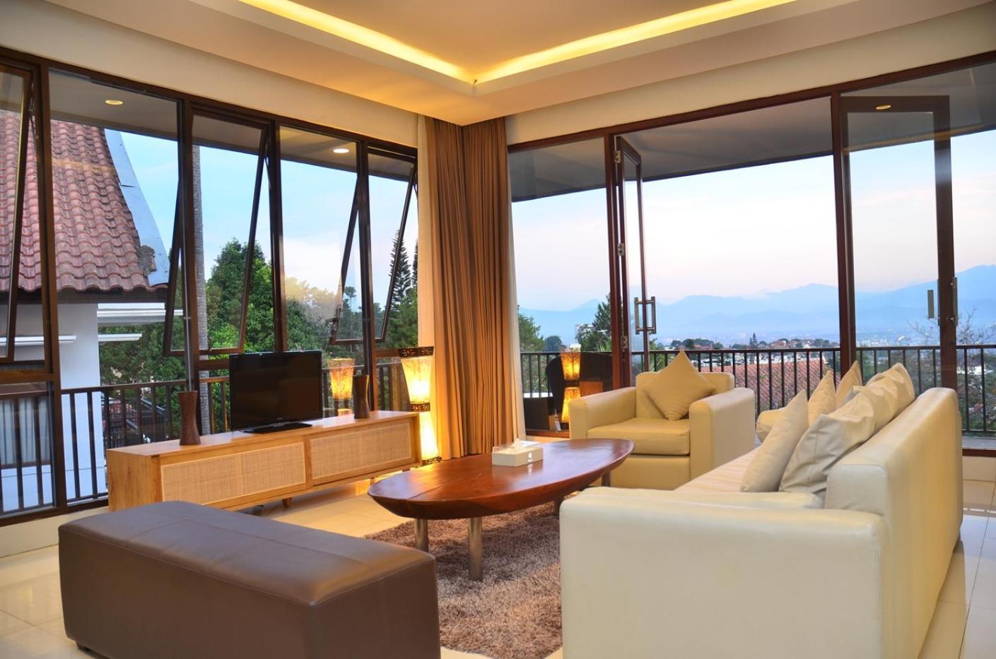 Oyama City View Villa 4 Bedrooms With A Private Swimming Pool 万隆 外观 照片