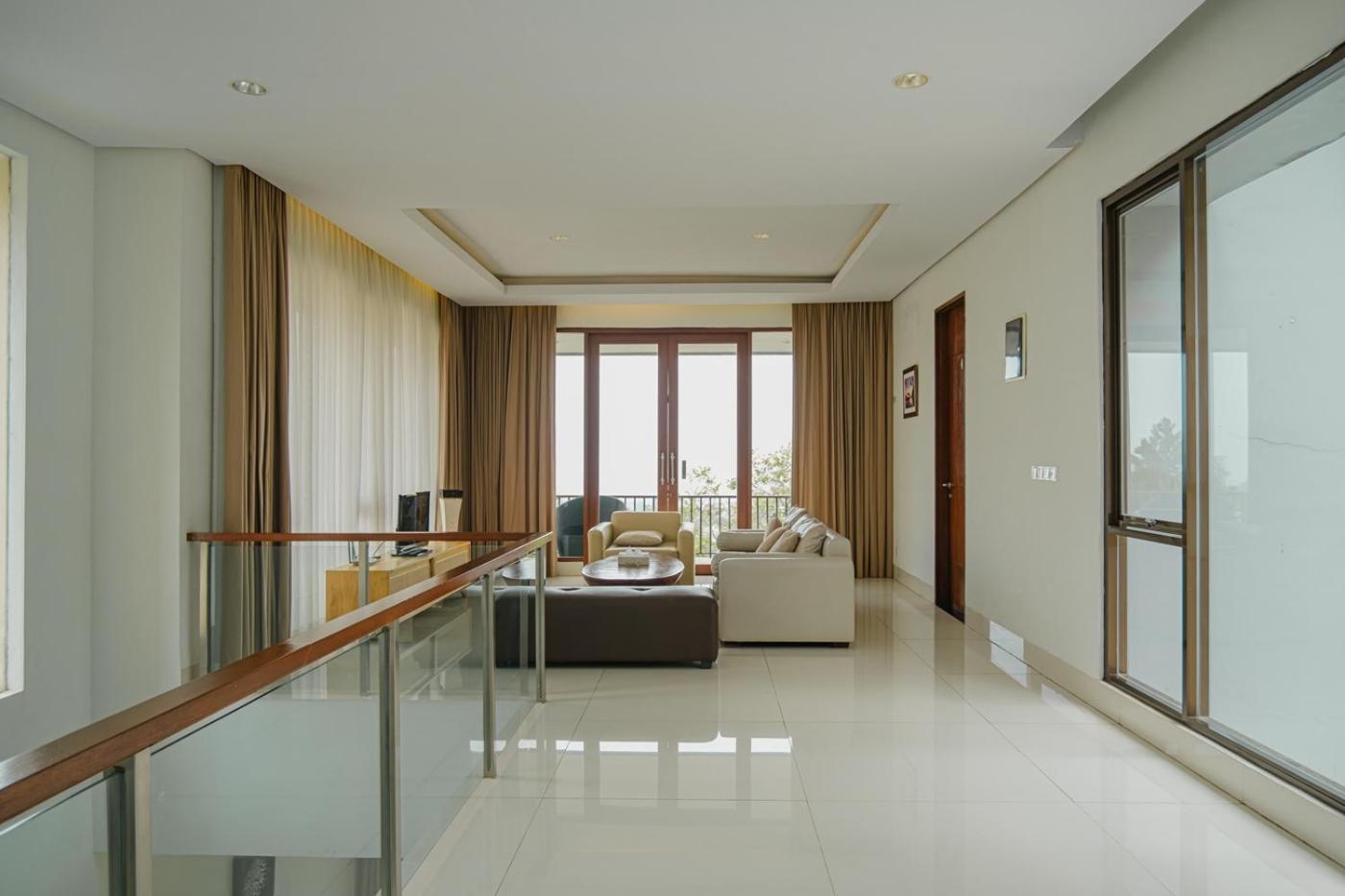 Oyama City View Villa 4 Bedrooms With A Private Swimming Pool 万隆 外观 照片